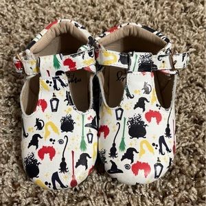 Hocus pocus monkey feet shoes